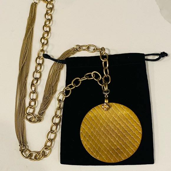 Vintage Oscar de la Renta Gold Plated Statement Round Pendant Necklace - Picture 5 of 8